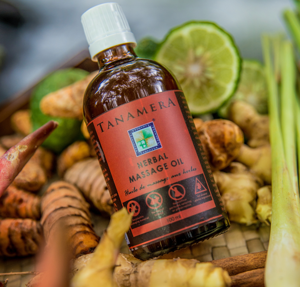 Herbal Massage Oil 马来西亚纯草本植物按摩油（富含VE 和VA）